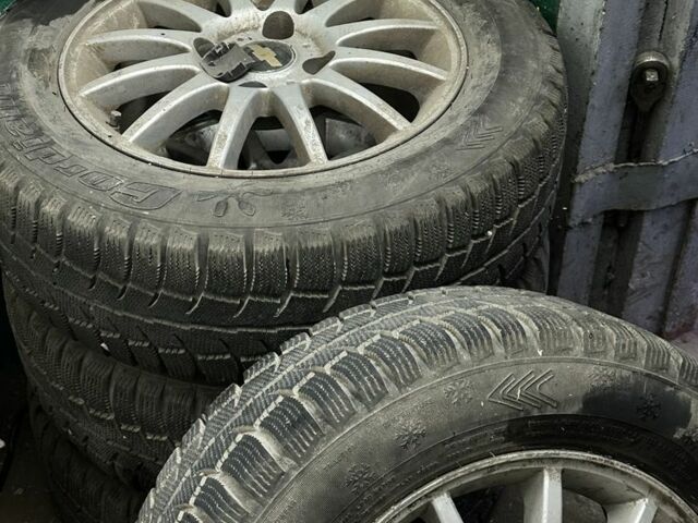 Серый Шевроле Лачетти, объемом двигателя 1.8 л и пробегом 250 тыс. км за 4600 $, фото 7 на Automoto.ua