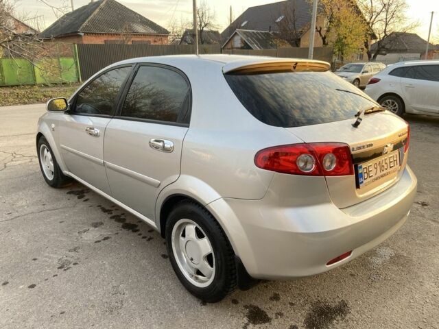 Серый Шевроле Лачетти, объемом двигателя 1.6 л и пробегом 344 тыс. км за 3800 $, фото 3 на Automoto.ua