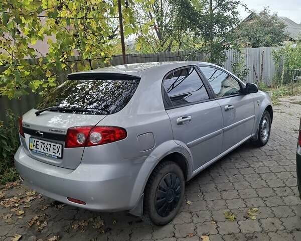 Серый Шевроле Лачетти, объемом двигателя 1.6 л и пробегом 187 тыс. км за 3900 $, фото 1 на Automoto.ua