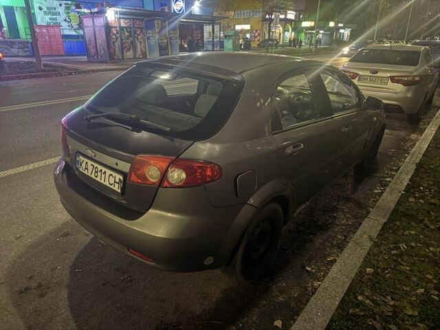 Серый Шевроле Лачетти, объемом двигателя 1.6 л и пробегом 400 тыс. км за 2350 $, фото 2 на Automoto.ua