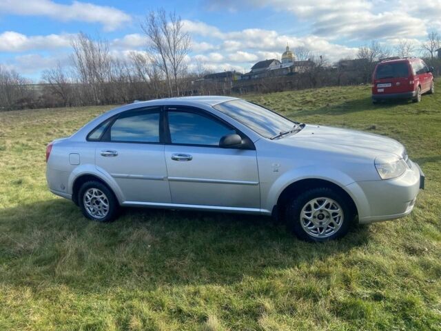 Сірий Шевроле Лачетті, об'ємом двигуна 1.6 л та пробігом 230 тис. км за 3300 $, фото 4 на Automoto.ua