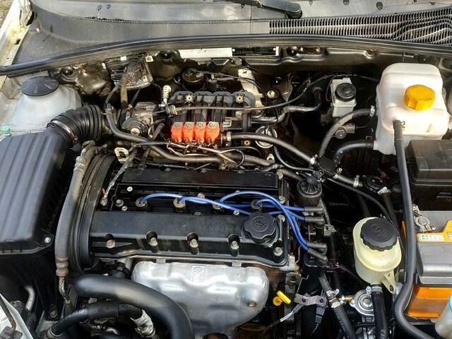 Сірий Шевроле Лачетті, об'ємом двигуна 1.4 л та пробігом 290 тис. км за 3800 $, фото 3 на Automoto.ua