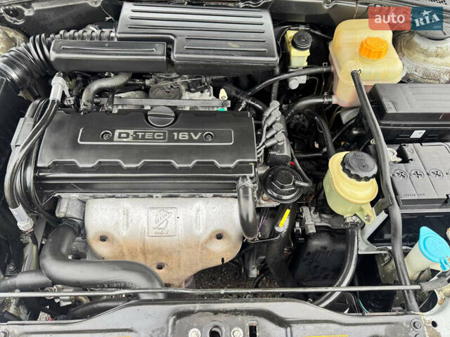 Серый Шевроле Лачетти, объемом двигателя 1.8 л и пробегом 189 тыс. км за 4650 $, фото 46 на Automoto.ua