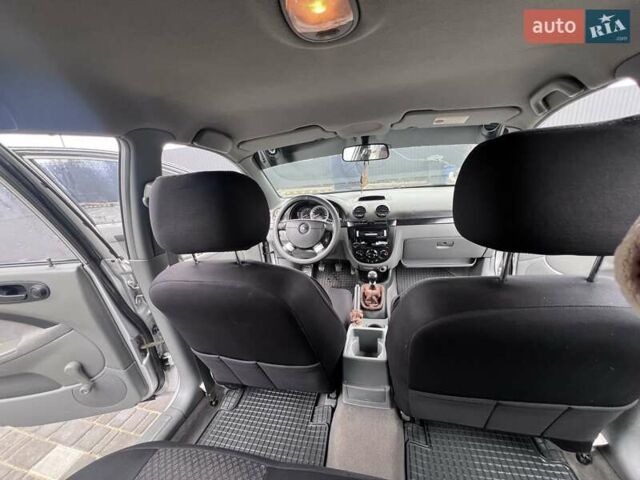 Серый Шевроле Лачетти, объемом двигателя 1.6 л и пробегом 255 тыс. км за 4700 $, фото 14 на Automoto.ua