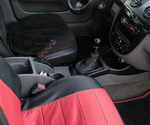 Серый Шевроле Лачетти, объемом двигателя 0 л и пробегом 333 тыс. км за 2800 $, фото 8 на Automoto.ua