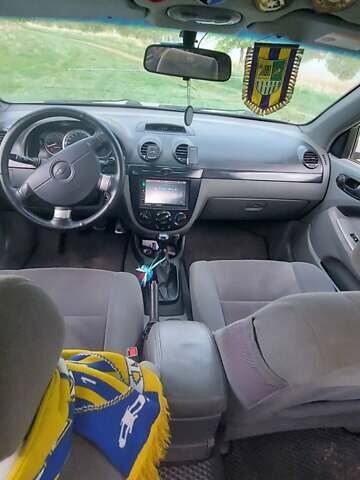 Серый Шевроле Лачетти, объемом двигателя 1.6 л и пробегом 220 тыс. км за 4800 $, фото 12 на Automoto.ua