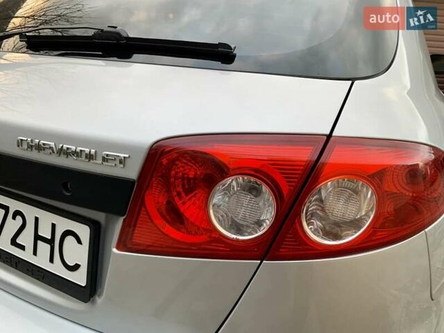 Сірий Шевроле Лачетті, об'ємом двигуна 1.6 л та пробігом 162 тис. км за 3500 $, фото 24 на Automoto.ua