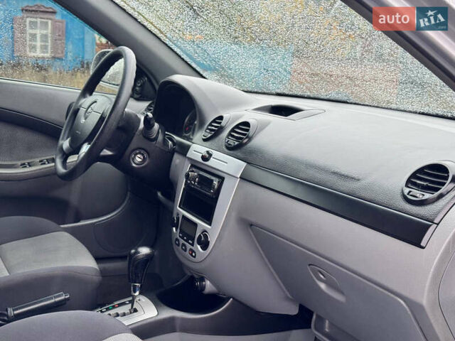 Серый Шевроле Лачетти, объемом двигателя 1.8 л и пробегом 189 тыс. км за 4650 $, фото 37 на Automoto.ua