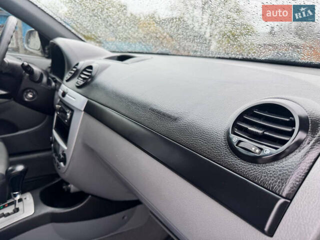 Серый Шевроле Лачетти, объемом двигателя 1.8 л и пробегом 189 тыс. км за 4650 $, фото 40 на Automoto.ua