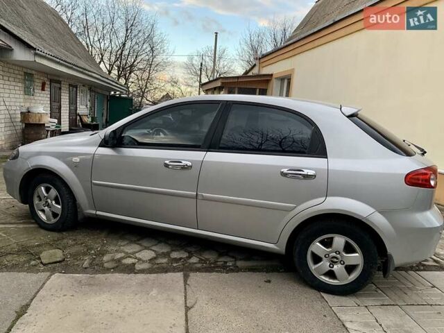 Сірий Шевроле Лачетті, об'ємом двигуна 1.6 л та пробігом 162 тис. км за 3500 $, фото 6 на Automoto.ua