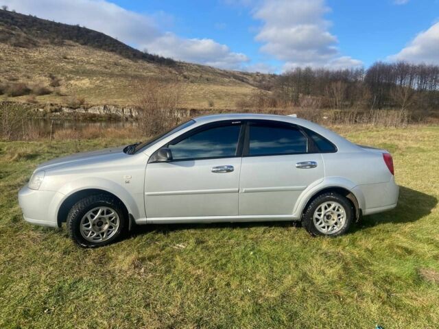 Сірий Шевроле Лачетті, об'ємом двигуна 1.6 л та пробігом 230 тис. км за 3300 $, фото 1 на Automoto.ua