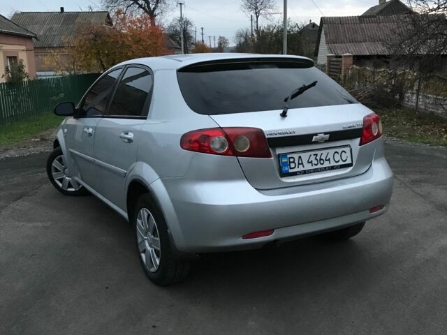 Серый Шевроле Лачетти, объемом двигателя 1.6 л и пробегом 250 тыс. км за 3600 $, фото 2 на Automoto.ua