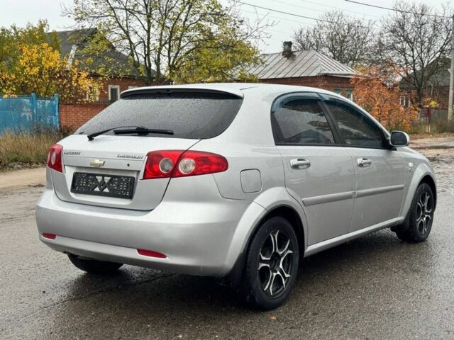 Серый Шевроле Лачетти, объемом двигателя 1.8 л и пробегом 192 тыс. км за 4650 $, фото 3 на Automoto.ua