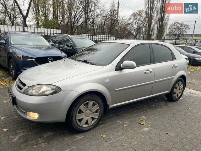 Серый Шевроле Лачетти, объемом двигателя 1.99 л и пробегом 230 тыс. км за 4400 $, фото 8 на Automoto.ua