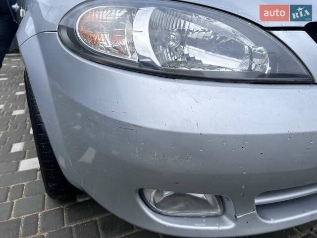 Серый Шевроле Лачетти, объемом двигателя 1.6 л и пробегом 255 тыс. км за 4700 $, фото 12 на Automoto.ua
