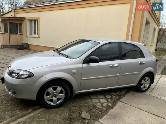 Сірий Шевроле Лачетті, об'ємом двигуна 1.6 л та пробігом 162 тис. км за 3500 $, фото 7 на Automoto.ua