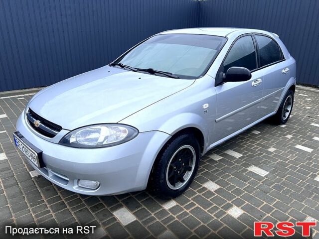 Серый Шевроле Лачетти, объемом двигателя 1.6 л и пробегом 255 тыс. км за 3900 $, фото 1 на Automoto.ua
