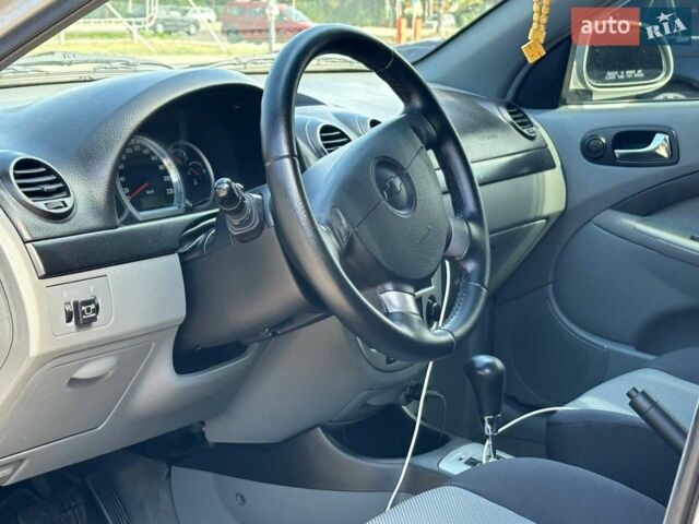 Сірий Шевроле Лачетті, об'ємом двигуна 1.8 л та пробігом 280 тис. км за 5000 $, фото 6 на Automoto.ua