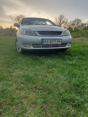 Серый Шевроле Лачетти, объемом двигателя 1.6 л и пробегом 220 тыс. км за 4800 $, фото 11 на Automoto.ua