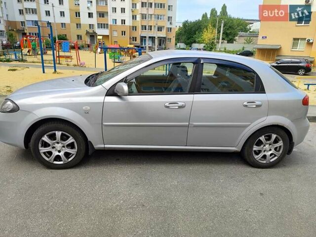 Сірий Шевроле Лачетті, об'ємом двигуна 1.6 л та пробігом 148 тис. км за 3600 $, фото 4 на Automoto.ua