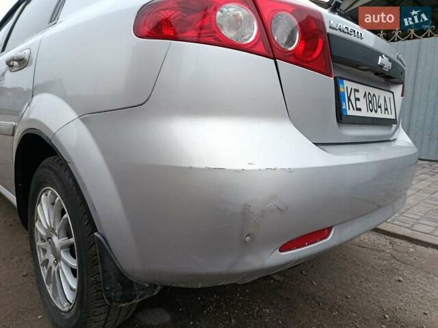 Серый Шевроле Лачетти, объемом двигателя 1.6 л и пробегом 275 тыс. км за 3999 $, фото 15 на Automoto.ua