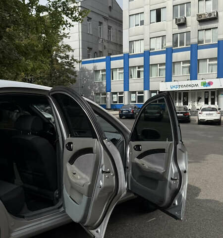 Шевроле Лачетти 2008 в Запорожье на Automoto.ua Серый Шевроле Лачетти, объемом двигателя 1.8 л и пробегом 68 тыс. км за 6200 $, фото 11 на Automoto.ua