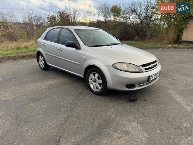 Сірий Шевроле Лачетті, об'ємом двигуна 1.6 л та пробігом 300 тис. км за 2750 $, фото 2 на Automoto.ua
