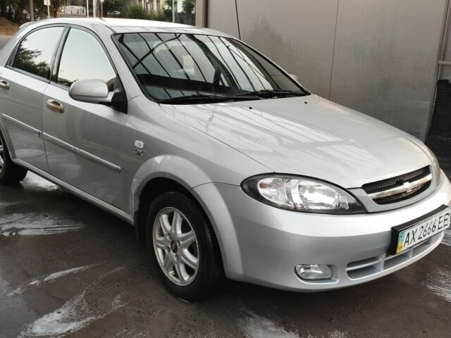 Сірий Шевроле Лачетті, об'ємом двигуна 1.8 л та пробігом 229 тис. км за 4425 $, фото 1 на Automoto.ua