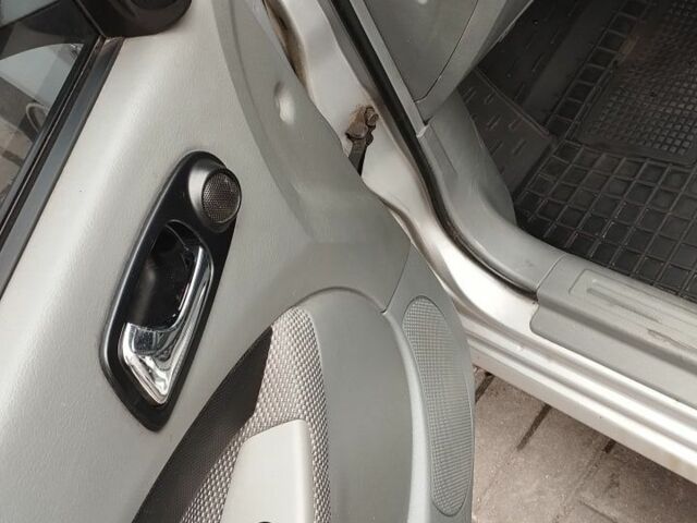 Сірий Шевроле Лачетті, об'ємом двигуна 1.8 л та пробігом 229 тис. км за 4425 $, фото 6 на Automoto.ua