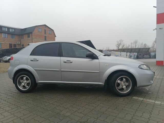 Серый Шевроле Лачетти, объемом двигателя 1.6 л и пробегом 267 тыс. км за 3350 $, фото 1 на Automoto.ua