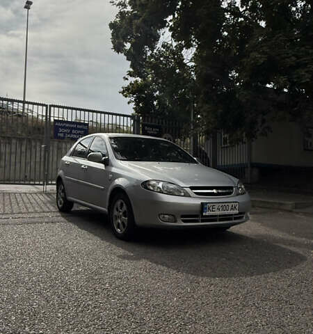 Шевроле Лачетти 2008 в Запорожье на Automoto.ua Серый Шевроле Лачетти, объемом двигателя 1.8 л и пробегом 68 тыс. км за 6200 $, фото 5 на Automoto.ua