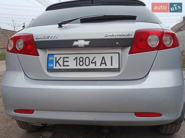 Серый Шевроле Лачетти, объемом двигателя 1.6 л и пробегом 275 тыс. км за 3999 $, фото 4 на Automoto.ua