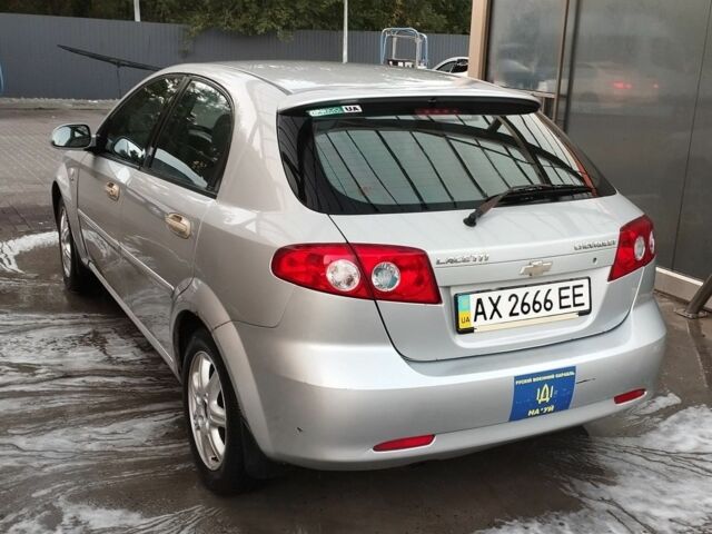 Сірий Шевроле Лачетті, об'ємом двигуна 1.8 л та пробігом 229 тис. км за 4425 $, фото 2 на Automoto.ua