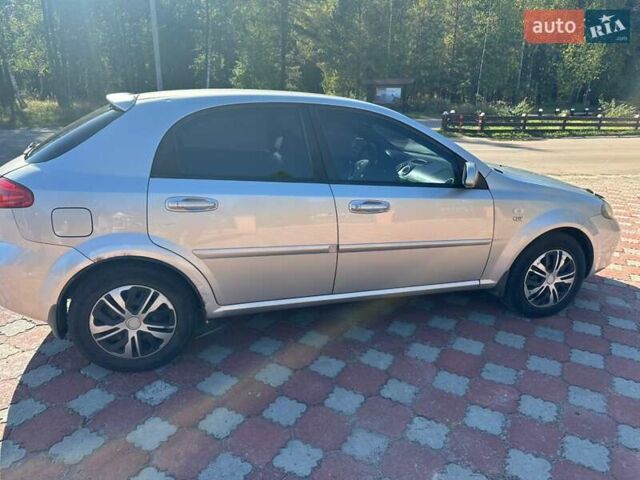 Серый Шевроле Лачетти, объемом двигателя 1.8 л и пробегом 206 тыс. км за 3200 $, фото 3 на Automoto.ua