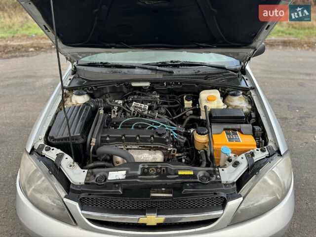 Сірий Шевроле Лачетті, об'ємом двигуна 1.6 л та пробігом 300 тис. км за 2750 $, фото 11 на Automoto.ua