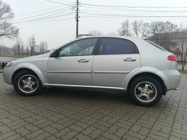 Серый Шевроле Лачетти, объемом двигателя 1.6 л и пробегом 267 тыс. км за 3350 $, фото 5 на Automoto.ua