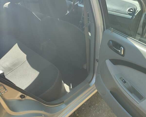 Сірий Шевроле Лачетті, об'ємом двигуна 1.6 л та пробігом 191 тис. км за 4300 $, фото 5 на Automoto.ua