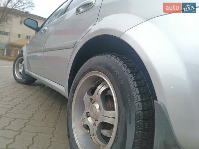 Сірий Шевроле Лачетті, об'ємом двигуна 1.6 л та пробігом 267 тис. км за 3450 $, фото 13 на Automoto.ua