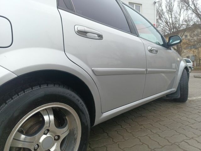 Серый Шевроле Лачетти, объемом двигателя 1.6 л и пробегом 267 тыс. км за 3350 $, фото 10 на Automoto.ua