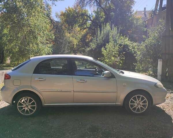 Сірий Шевроле Лачетті, об'ємом двигуна 1.6 л та пробігом 191 тис. км за 4300 $, фото 3 на Automoto.ua