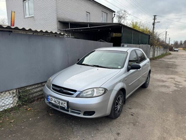 Серый Шевроле Лачетти, объемом двигателя 1.6 л и пробегом 350 тыс. км за 4069 $, фото 4 на Automoto.ua