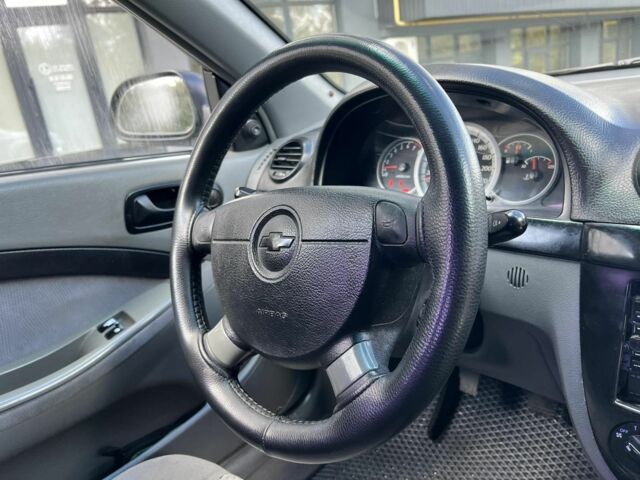 Серый Шевроле Лачетти, объемом двигателя 1.6 л и пробегом 267 тыс. км за 3350 $, фото 13 на Automoto.ua