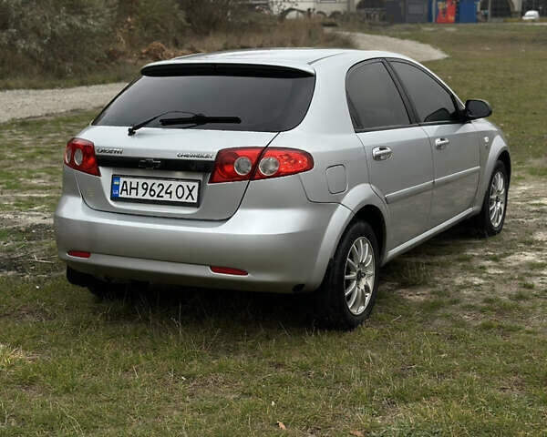 Серый Шевроле Лачетти, объемом двигателя 1.6 л и пробегом 280 тыс. км за 3600 $, фото 3 на Automoto.ua