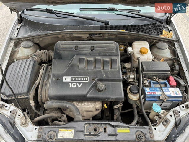 Серый Шевроле Лачетти, объемом двигателя 1.6 л и пробегом 280 тыс. км за 3600 $, фото 10 на Automoto.ua