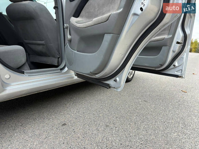 Серый Шевроле Лачетти, объемом двигателя 1.6 л и пробегом 280 тыс. км за 3600 $, фото 9 на Automoto.ua