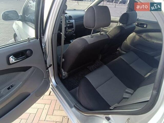 Серый Шевроле Лачетти, объемом двигателя 1.8 л и пробегом 138 тыс. км за 5700 $, фото 9 на Automoto.ua
