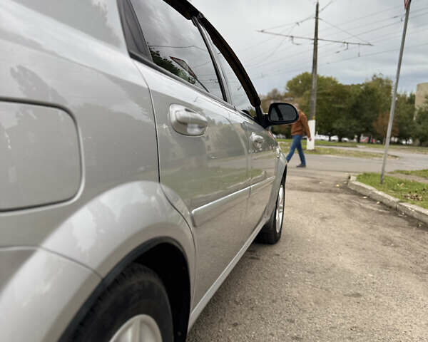 Сірий Шевроле Лачетті, об'ємом двигуна 1.6 л та пробігом 70 тис. км за 5900 $, фото 33 на Automoto.ua