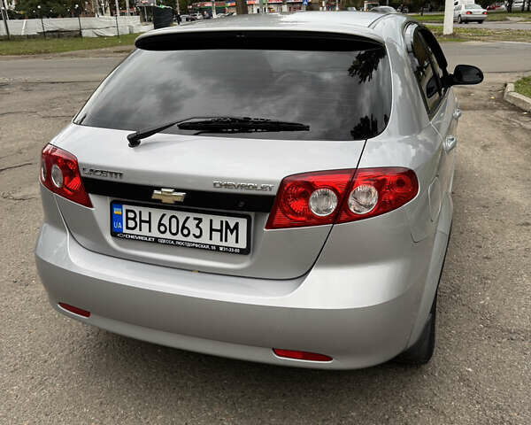 Сірий Шевроле Лачетті, об'ємом двигуна 1.6 л та пробігом 70 тис. км за 5900 $, фото 4 на Automoto.ua
