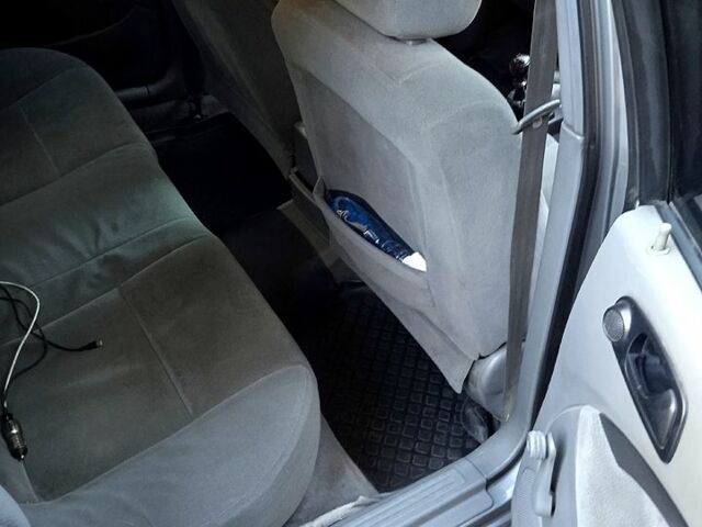 Серый Шевроле Лачетти, объемом двигателя 1.6 л и пробегом 221 тыс. км за 3500 $, фото 4 на Automoto.ua