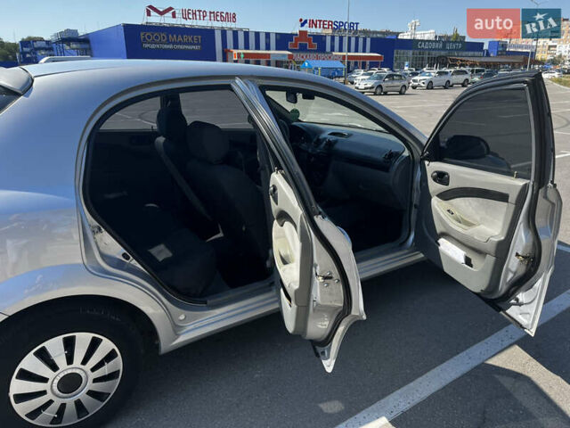 Серый Шевроле Лачетти, объемом двигателя 1.6 л и пробегом 283 тыс. км за 4750 $, фото 11 на Automoto.ua